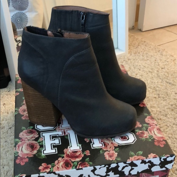 Jeffrey Campbell Hanger Booties, Black leather - Picture 5 of 6